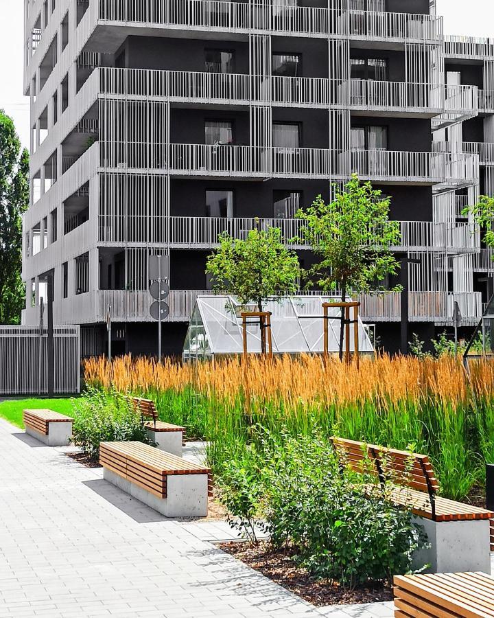 Mieszkanie Z Mini Ogrodkiem Hamak Brazylijski Warsaw Exterior photo